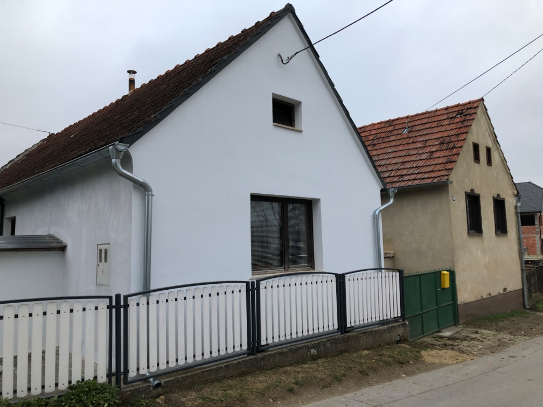 Obiteljska kuća sa završenom fasadom